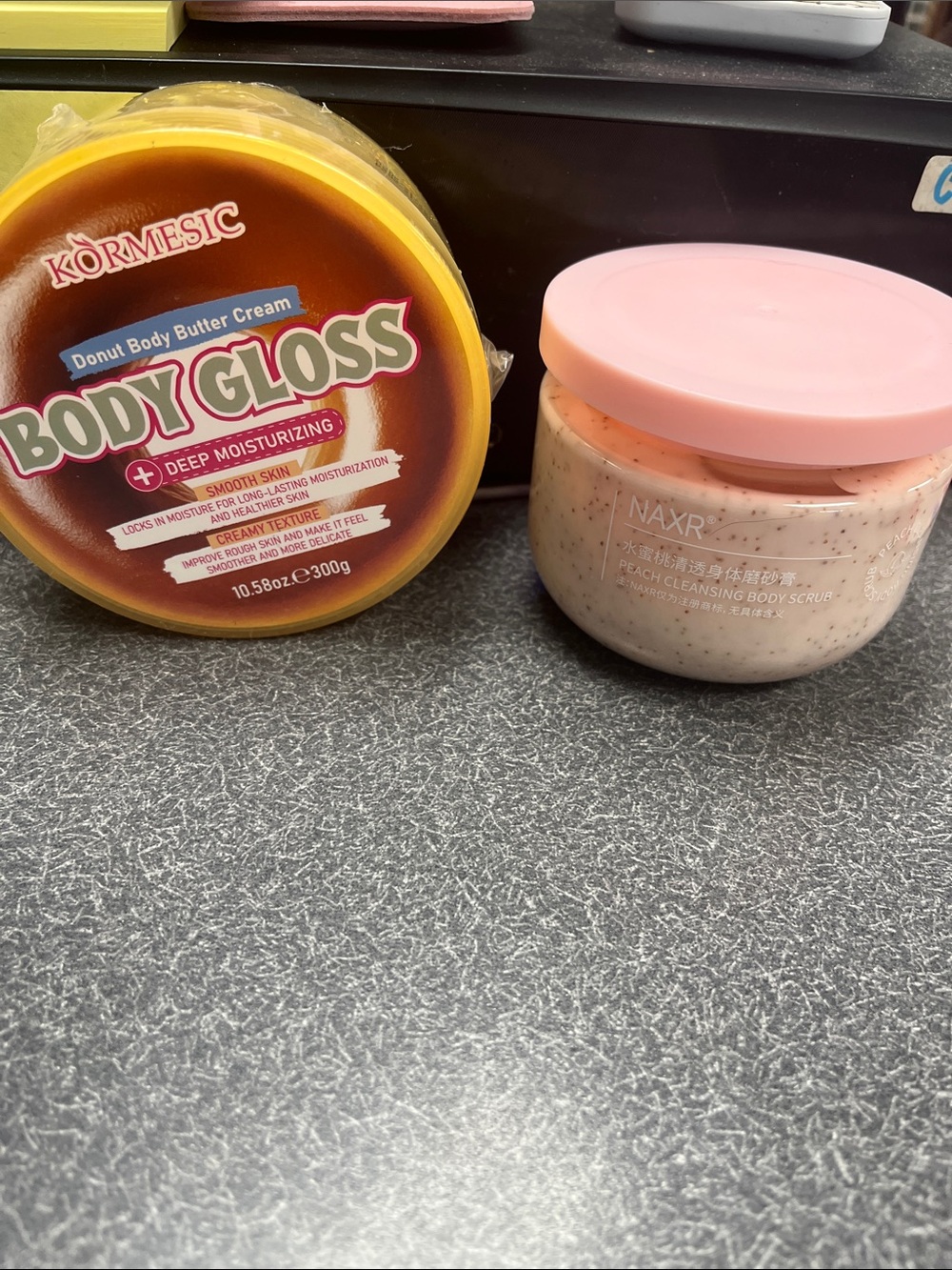 Body Gloss Donut Body Butter Cream and peach scrub price firm